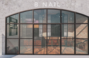 Hình ảnh cửa tiệm Bnails texas.