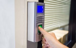 khóa vân tay ngoài trời là gì